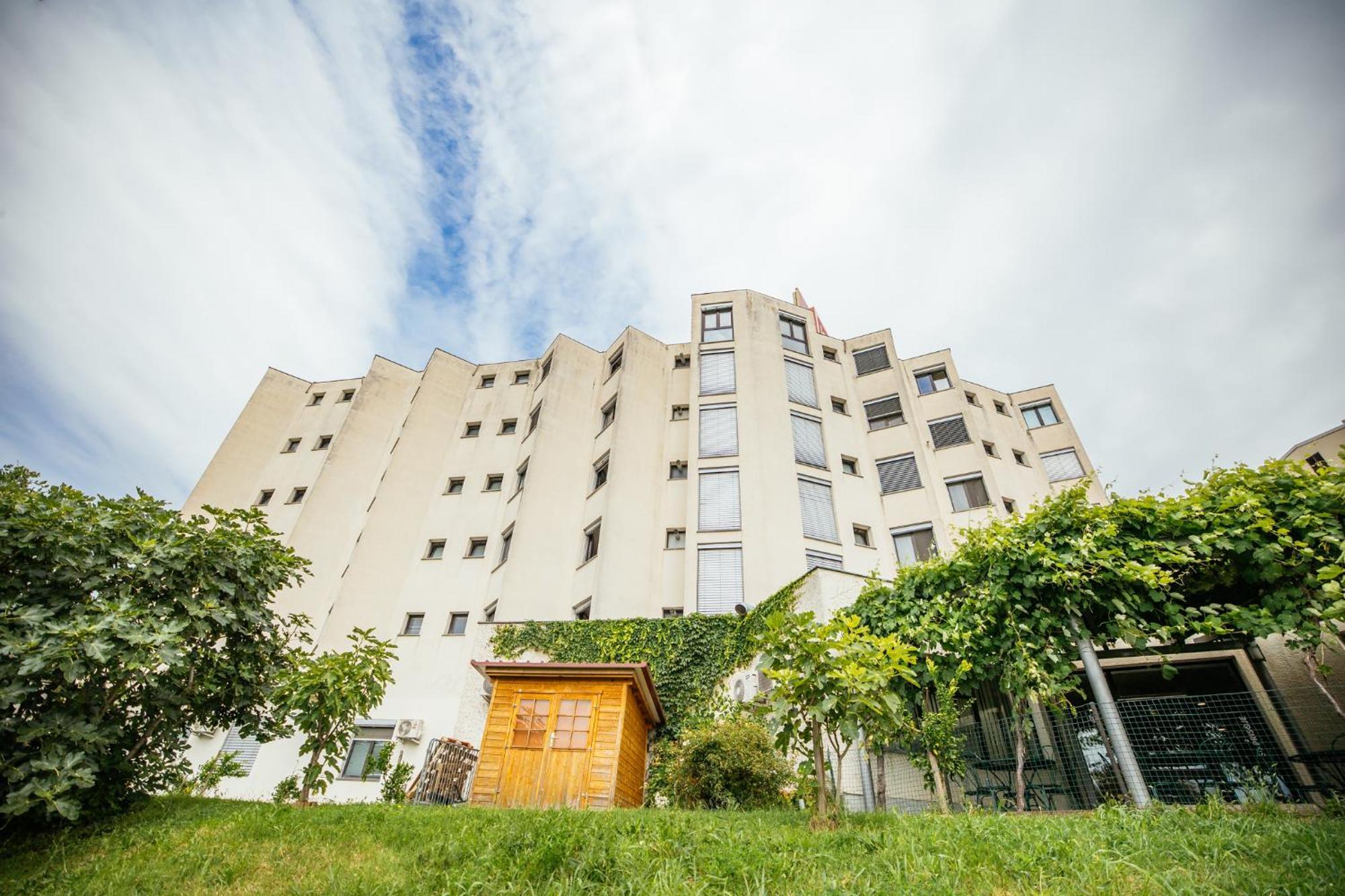 Prenocisca Prisoje Hostel *